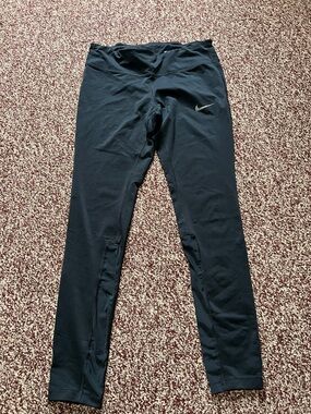 Nike Black High-Waist Performance Leggings with Swoosh